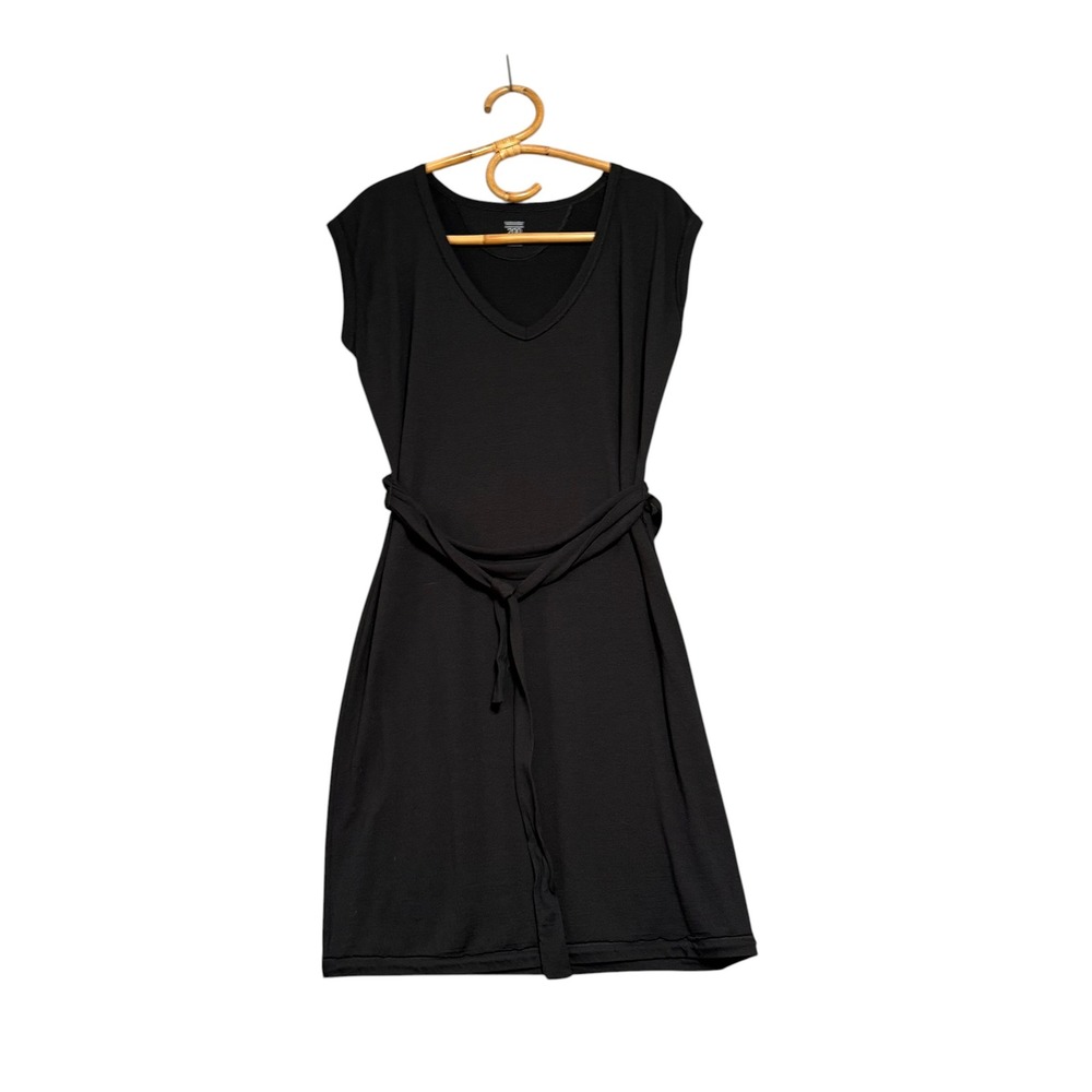 Icebreaker | Superfine Lite 200 Merino Wool V-Neck Belted Dress Black Size M